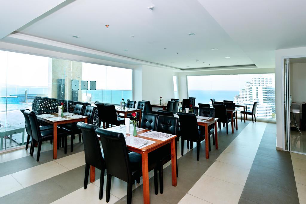 Cosy Beach View Condominium Паттая Екстер'єр фото