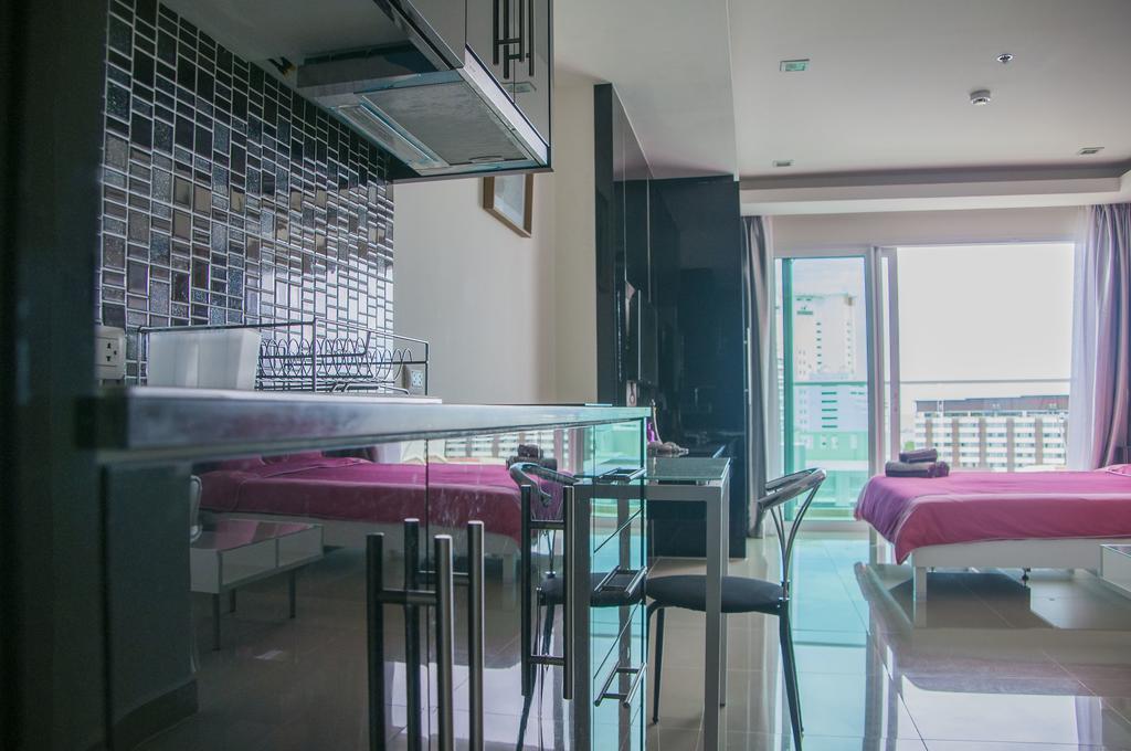 Cosy Beach View Condominium Паттая Екстер'єр фото