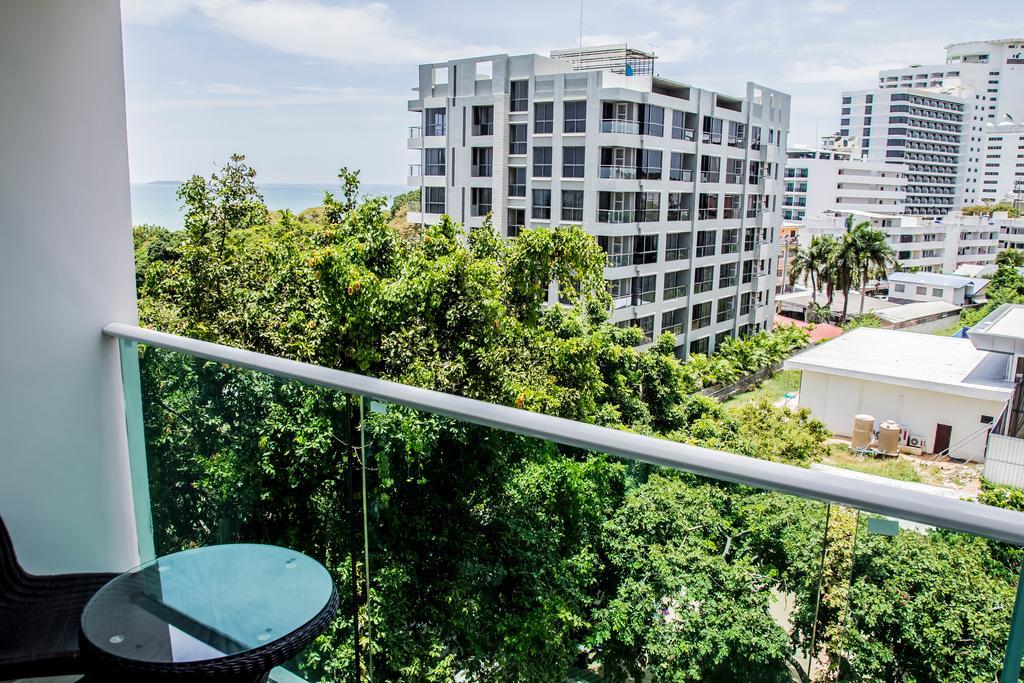 Cosy Beach View Condominium Паттая Екстер'єр фото