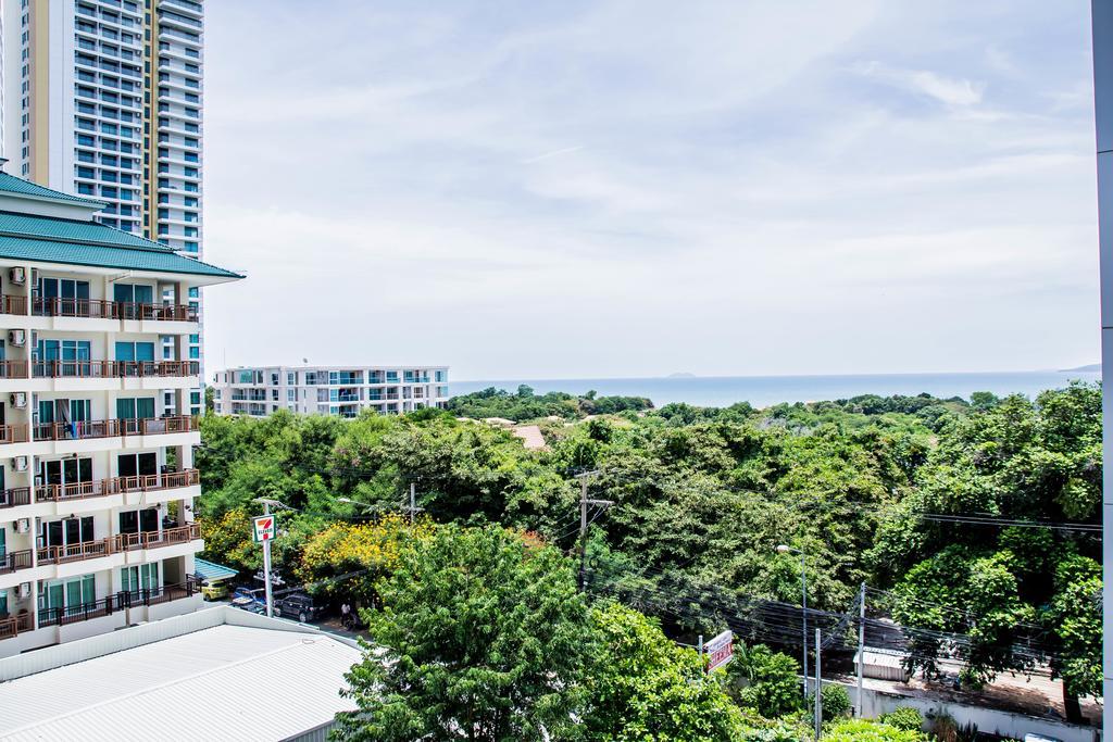Cosy Beach View Condominium Паттая Екстер'єр фото